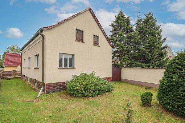 Hausansicht Straßenfront