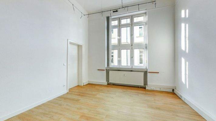 Büro 2 mit Durchgang