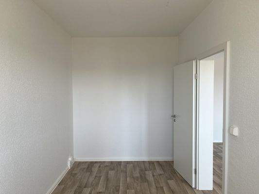 Kind IV, Arbeitszimmer