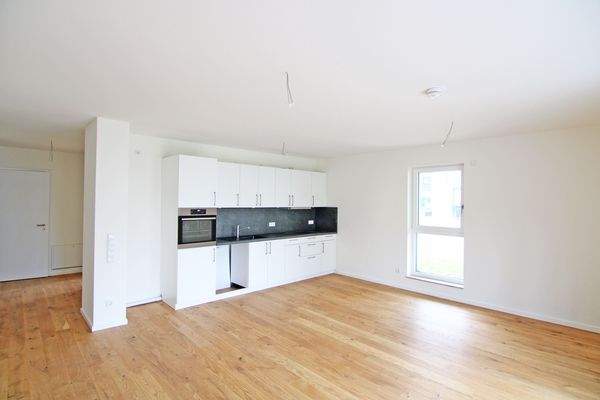 Geräumiges Wohnzimmer