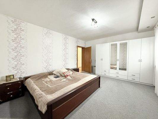 Schlafzimmer 1.OG(1)