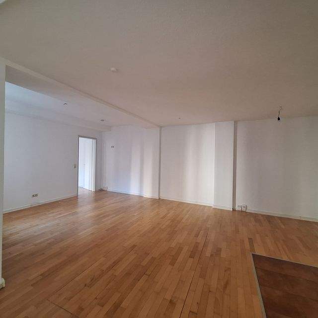 Schöne helle 2 Zimmer- Wohnung mitten im Zentrum Jenas - Photo 1