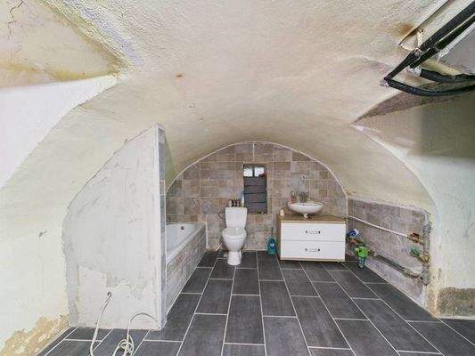 WhatsApp Image 2025-11-29 at 09.24.33