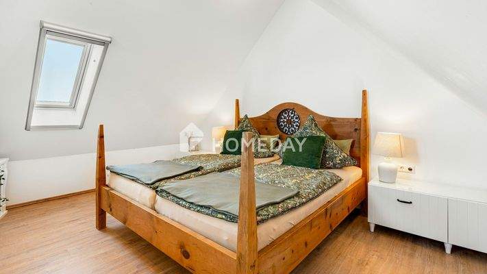 Haus B DG Schlafzimmer 1