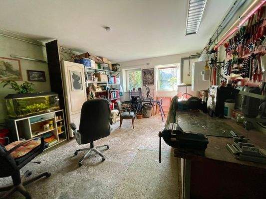 Im Keller - Platz genug zum Basteln