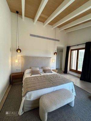 WhatsApp Image 2024-10-14 at 20.47.37 (1)