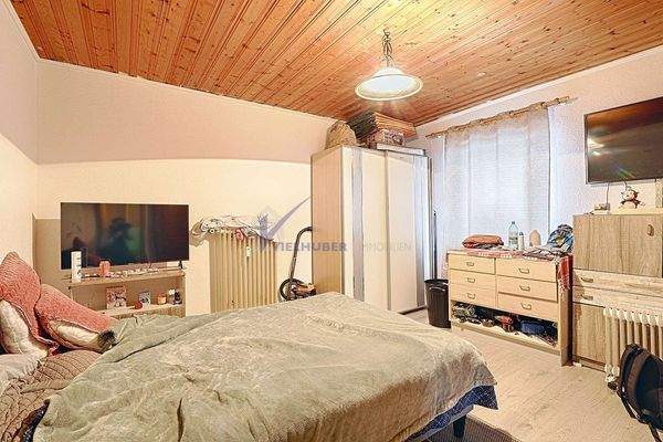 11_Schlafzimmer (WHG 4)