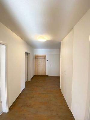 Diele mit Einbauschrank