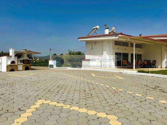 img_c2afb90b-4f40-40f4-a5e7-f3e76e319a68