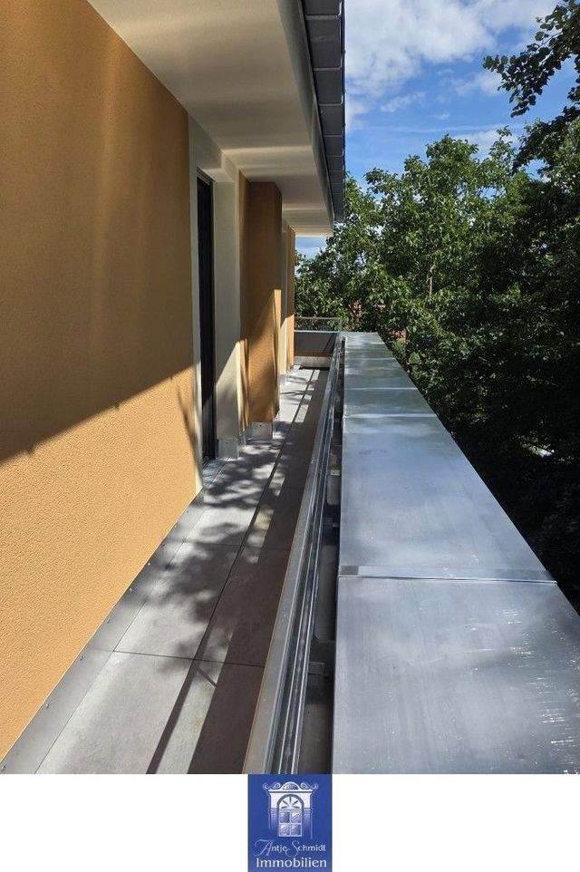 Einzigartige Dachterrasse trifft stilvolles Wohnen! EBK! - Foto 1