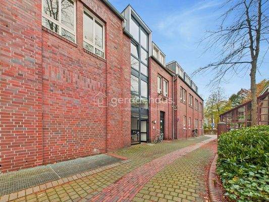 CAM03818G0-PR0071-STILL012