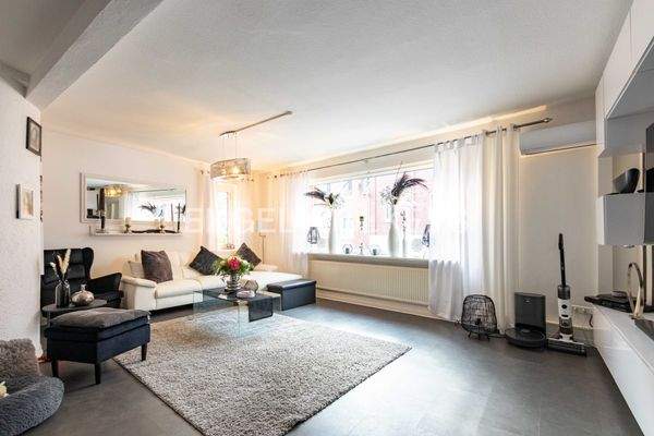 Großzügiges Wohnzimmer