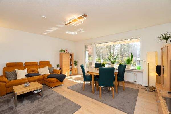 Wohn- und Esszimmer 2/3