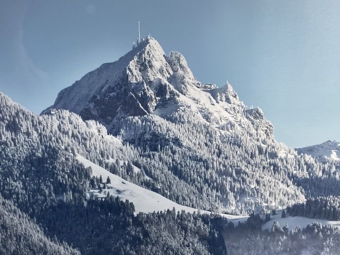 Baugrundstück für Haus mit gemischter Nutzung und Traumblick auf den Wendelstein zu verkaufen.