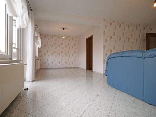 08-Haus 1 - Wohnzimmer