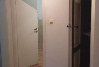 3fdd5de9-0dcb-4c75-8983-82bb0a120e4f