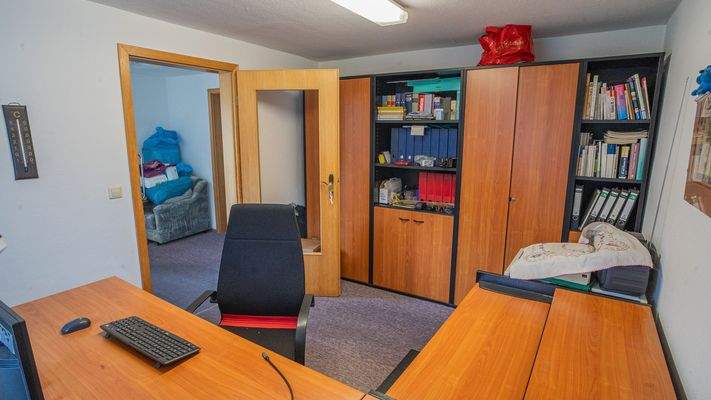 Arbeitszimmer 1.jpg