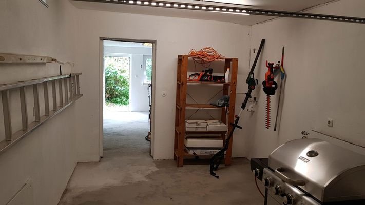 30_Garage_ganz