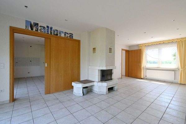 Gebäudeteil LINKS - Wohnen / Essen (Blick 2)