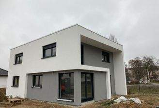 Hier ist ein von uns gebautes Haus-Bsp