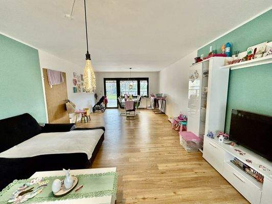 Wohn- u. Essbereich EG