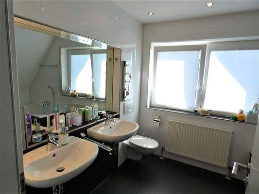 Wohnbeispiel Bad Doppelwaschbecken