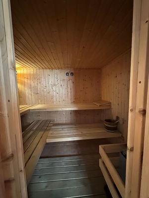 S 6 Sauna.jpg