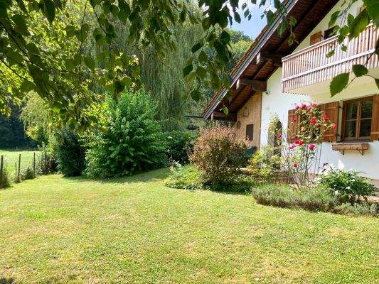 Garten mit altem Baumbestand