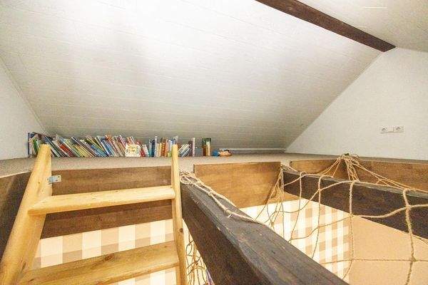 Spitzboden: Spielboden