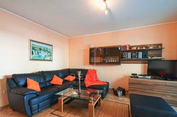 Luxuriöse Villa mit vielseitigen Möglichkeiten