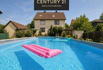 Pool mit Gartenparadies