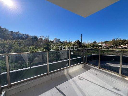 Apartments in a Complex Near the Beach in Alanya