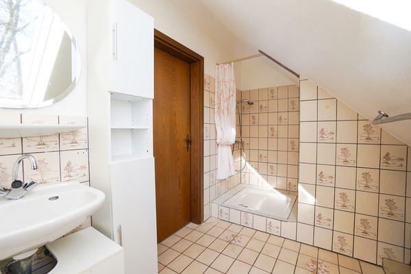 Badezimmer OG Haupthaus 