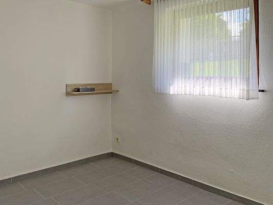 3076075j Untergeschoss