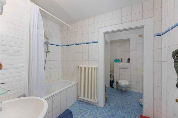 Badezimmer Einlieger WHG EG