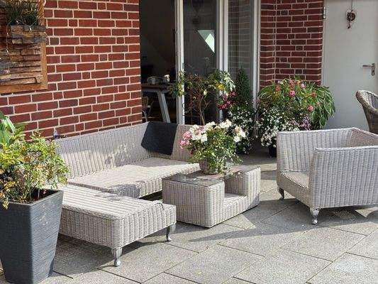 ein weiterer Platz zum Genießen...hier Loungemöbel