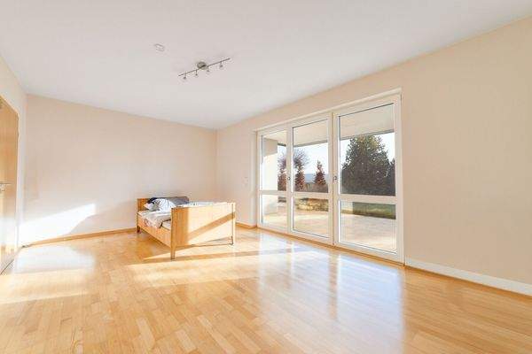 UG: Einliegerwohnung Schlafzimmer 