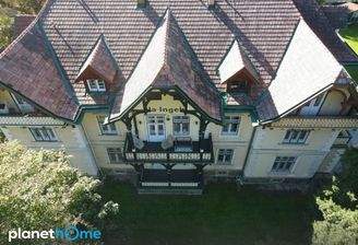 Villenansicht Drohnenflug