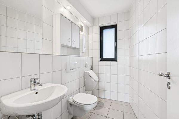 Gäste-WC im Eingangsbereich 