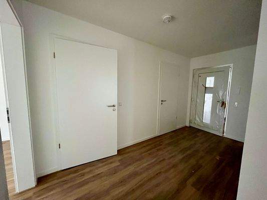 W13_Eingangsbereich_website