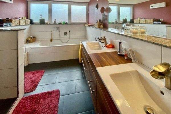 Badezimmer weitere Ansicht