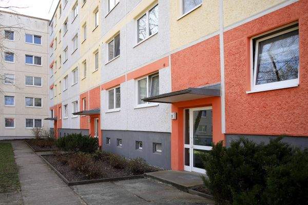 A.Schweitzerstr.9-15