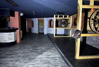 Sitzgelegenheiten mit Zuagang Toiletten