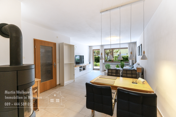 Wohnzimmer mit Essbereich