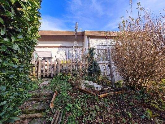 Terrasse aus Gartensicht