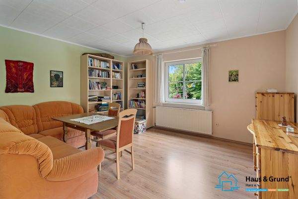 Gästezimmer Bibliothek.jpg