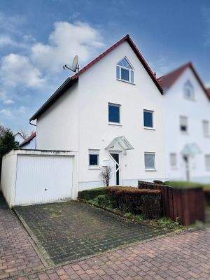 Straßenansicht seitlich