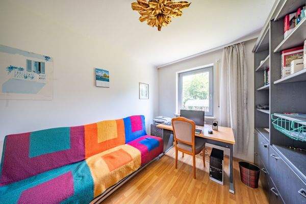 Arbeits-/ Gäste-/Kinderzimmer