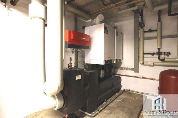 Moderne Heizanlage Bild 1