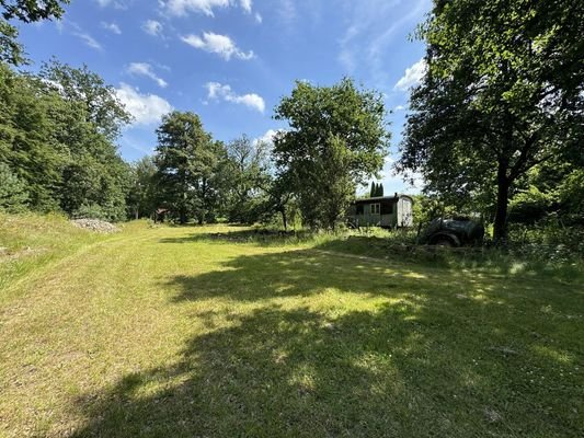 Blick Garten zum Wildackerweg